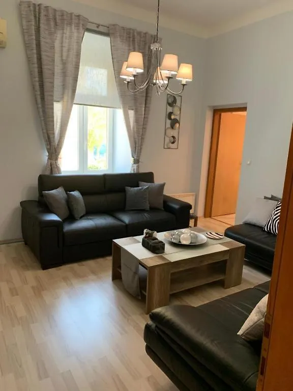 Apartmani Croadriastay Pula 0*,